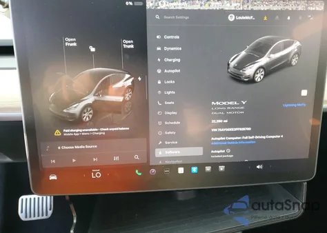 2023 Tesla Model Y z USA, uszkodzony, nr VIN 7SAYGDEE2PF928790